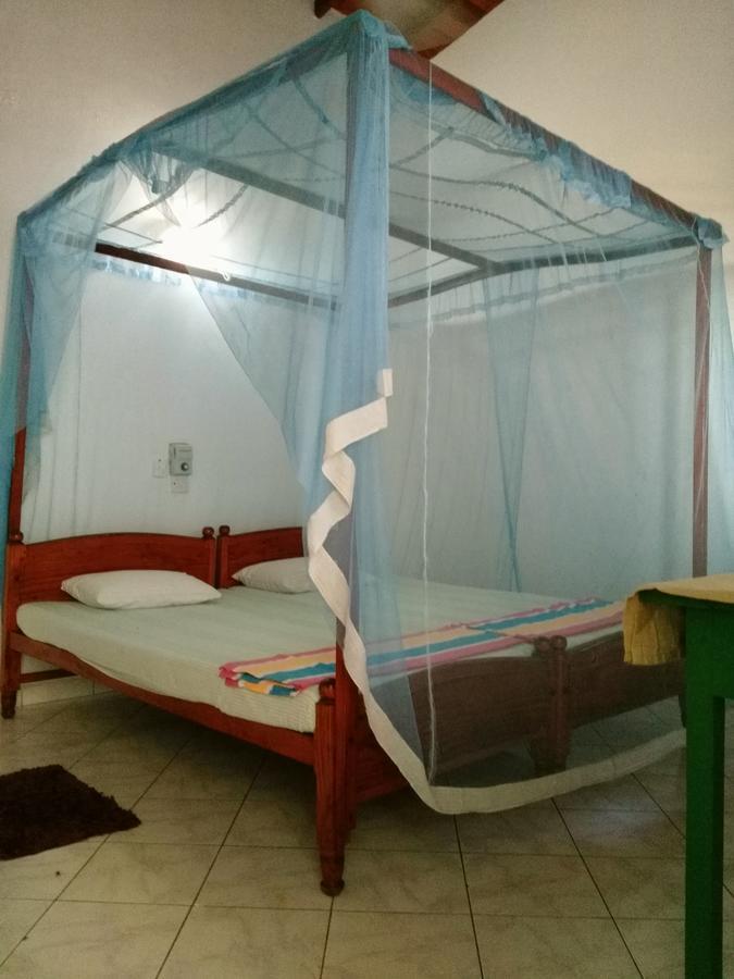 Sunnys Beach Guest House Hikkaduwa Exterior foto