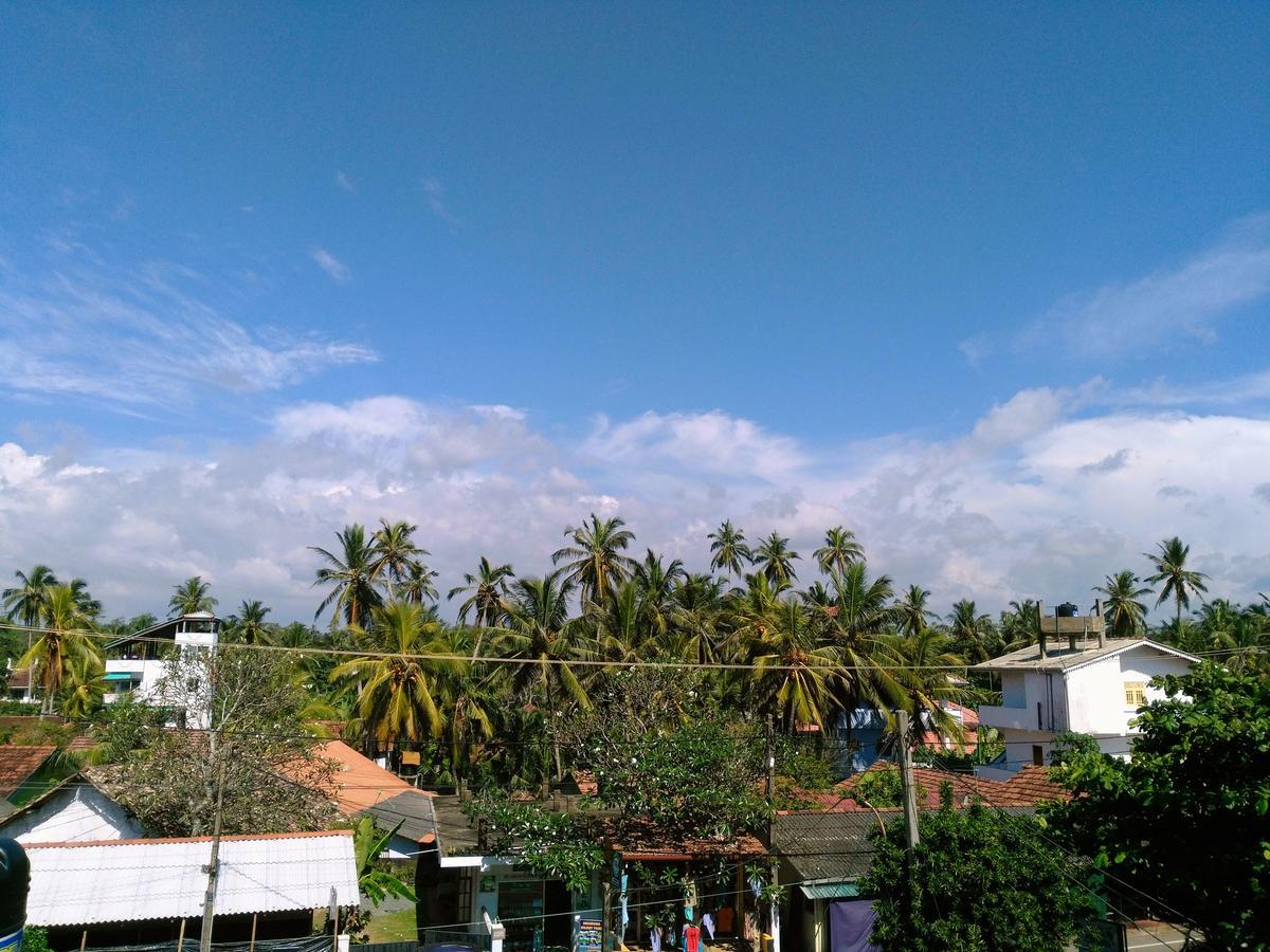 Sunnys Beach Guest House Hikkaduwa Exterior foto